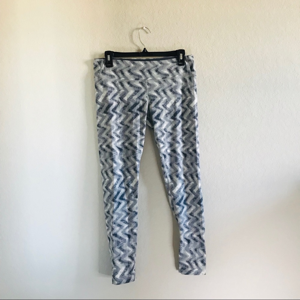 Grey and white leggings M